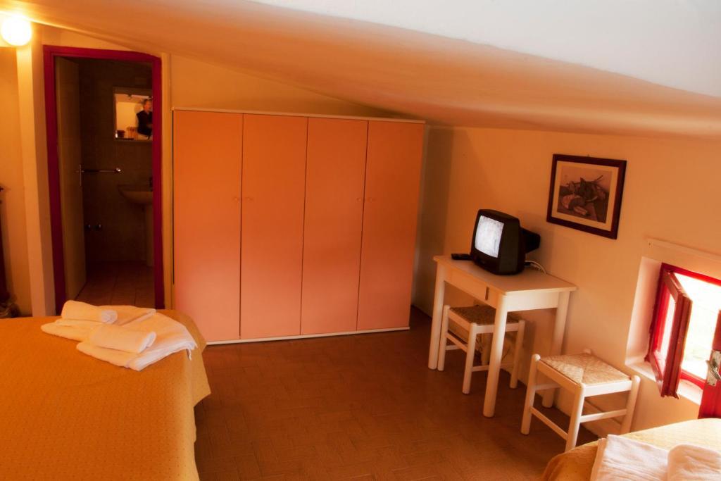 Residence Poggio Al Lago Sirmione Room photo